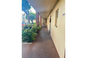 9261 Sunrise Lakes Blvd 103 Sunrise, FL 33322 - MLS#A11925175