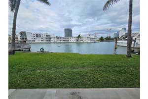 6905 Bay Dr 16 Miami Beach, FL 33141 - MLS#A11925182