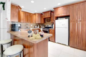 6810 Farragut St, Hollywood, FL 33024, - MLS#A11925183