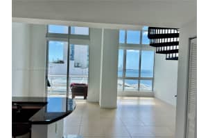 300 S Biscayne Blvd Loft 1028, Miami