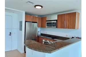 300 S Biscayne Blvd, Miami, FL 33131, - MLS#A11925185