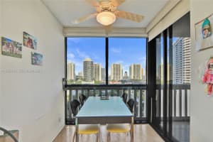 1000 W Island Blvd 1608 Aventura, FL 33160 - MLS#A11925210