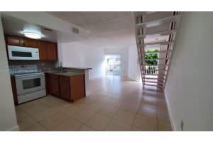 8665 Nw 6th Ln 1-205, Miami