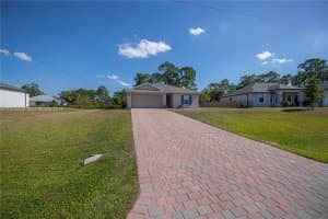 6058 S Moss Circle, La Belle 6058 S Moss Circle, La Belle