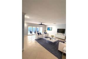 6442 Milk Wagon Ln Miami Lakes, FL 33014 - MLS#A11925364