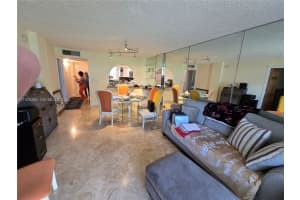 114 Royal Pk Dr APT 1B, Oakland Park, FL 33309, - MLS#A11925386