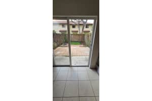 560 Nw 82nd Pl 303 Miami, FL 33126 - MLS#A11925421