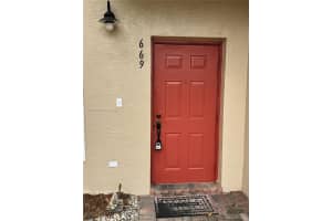 669 Nw 42nd Ave, Plantation