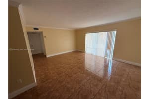 8011 W 6th Ave APT J, Hialeah, FL 33014, - MLS#A11925440