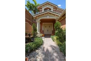 2782 Kinsington Cir 25-4 Weston, FL 33332 - MLS#A11925452