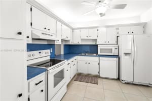 6751 Cypress Rd 207 Plantation, FL 33317 - MLS#A11925461