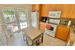 5722 Nw 101st Ct, Doral 5722 Nw 101st Ct, Doral