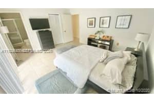 5722 Nw 101st Ct Doral, FL 33178 - MLS#A11925541