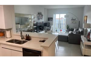 10 Aragon Ave 1019, Coral Gables