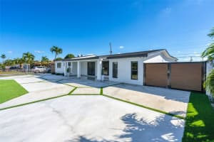 864 W 69th Pl, Hialeah, FL 33014, - MLS#A11925635