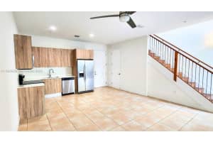 460 NE 35th Ct UNIT 4, Oakland Park, FL 33334, - MLS#A11925658