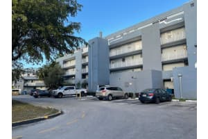 9375 Fontainebleau Blvd L219, Miami