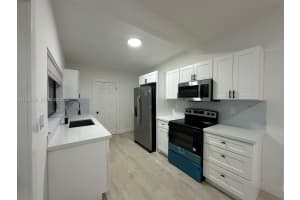 860 Nw 171st St Miami Gardens, FL 33169 - MLS#A11925728