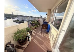 401 Golden Isles Dr APT 512, Hallandale Beach, FL 33009, - MLS#A11925740