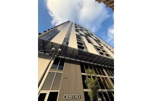 151 Se 1st St 1004, Miami