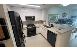 10 Aragon Ave 1019 Coral Gables, FL 33134 - MLS#A11925758