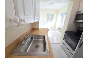 1942 Monroe St #4, Hollywood, FL 33020, - MLS#A11925759