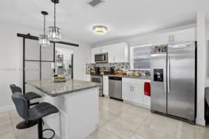 2256 Simms St Hollywood, FL 33020 - MLS#A11925762