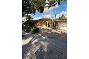 2015 Arch Creek Dr, North Miami, FL 33181, - MLS#A11925781