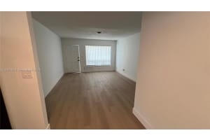 4177 Nw 52nd Ave Lauderdale Lakes, FL 33319 - MLS#A11925830