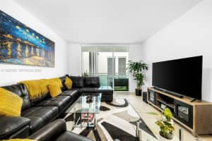 950 Brickell Bay Dr 803 Miami, FL 33131 - MLS#A11925836