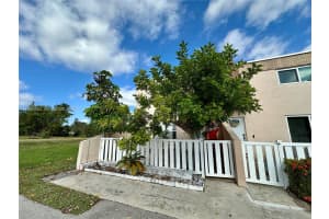 8091 Nw 12th St A Margate, FL 33063 - MLS#A11925852