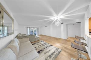 7554 Stirling Rd 102 Davie, FL 33024 - MLS#A11925884