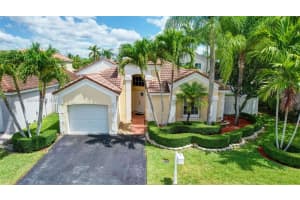 396 Bedford Ave, Weston