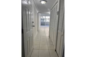 10000 Nw 80 Ct 2301, Hialeah Gardens