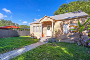 2271 SW 11th St, Miami, FL 33135, - MLS#A11925944