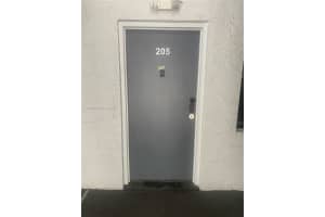 13500 Ne 3rd Ct 205 North Miami, FL 33161 - MLS#A11925951