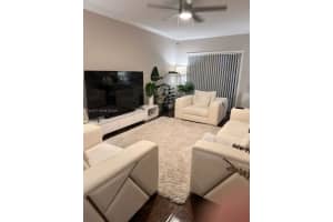 220 Sw 116th Ave 15201 Pembroke Pines, FL 33025 - MLS#A11925977