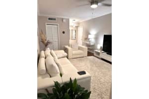 220 Sw 116th Ave 15201 Pembroke Pines, FL 33025 - MLS#A11925977