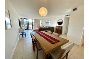 10101 E Bay Harbor Dr APT 402, Bay Harbor Islands, FL 33154, - MLS#A11925990