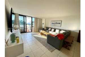 10101 E Bay Harbor Dr APT 402, Bay Harbor Islands, FL 33154, - MLS#A11925990