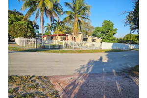 19601 NE Miami Ct, Miami, FL 33179, - MLS#A11926035