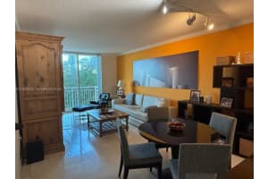 2000 N Bayshore Dr APT 318, Miami, FL 33137, - MLS#A11926043