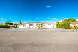 9365 Sw 44th St, Miami