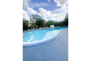 2860 Somerset Dr 400k, Lauderdale Lakes