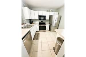 2860 Somerset Dr 400k Lauderdale Lakes, FL 33311 - MLS#A11926072