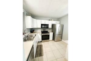 2860 Somerset Dr 400k Lauderdale Lakes, FL 33311 - MLS#A11926072