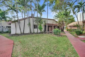 531 Leslie Dr Hallandale Beach, FL 33009 - MLS#A11926081