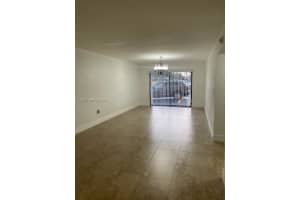 180 Royal Palm Rd 109 Hialeah Gardens, FL 33016 - MLS#A11926103