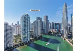 900 Brickell Key Blvd 803 Miami, FL 33131 - MLS#A11926122