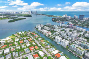 10121 E Broadview Dr Bay Harbor Islands, FL 33154 - MLS#A11926204